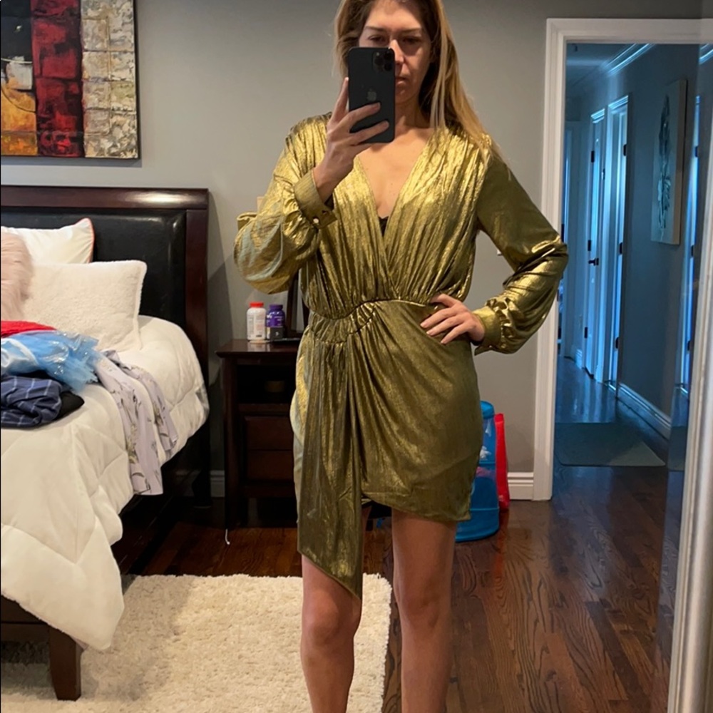 Revamped La Nuit gold Long sleeve dress NWT
